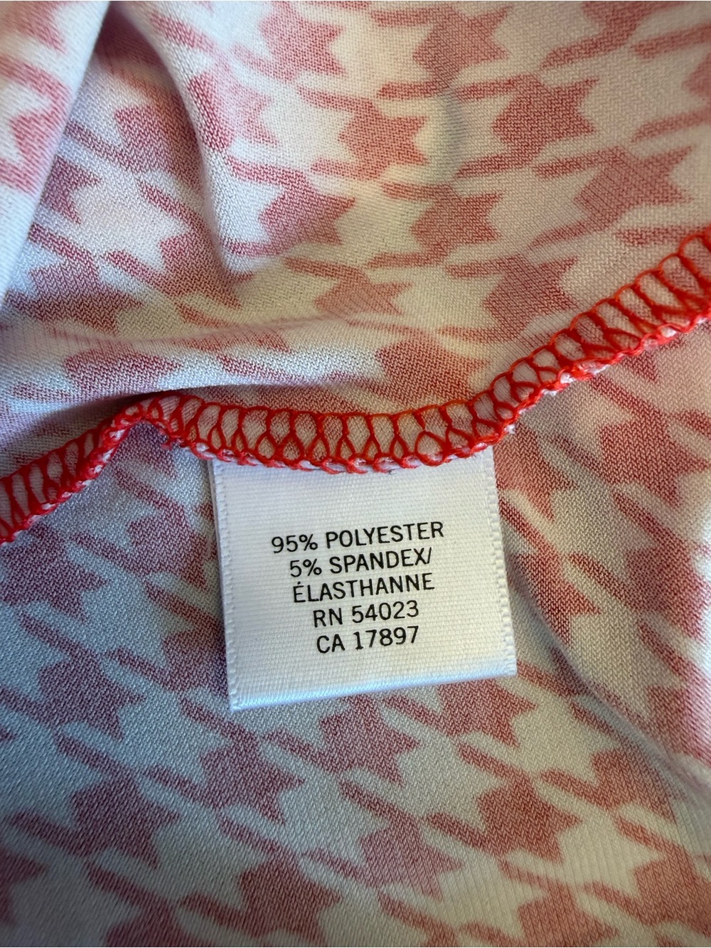 Banana Republic Red and White Houndstooth Tie-Neck Sleeveless Top - Picture 7 of 7